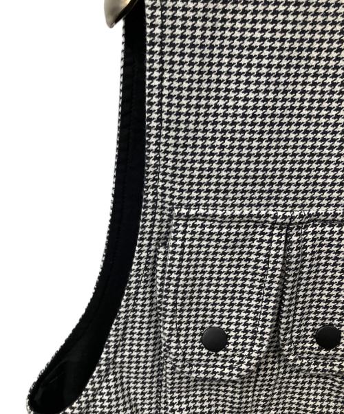 stussy（ステューシー）stussy (ステューシー) HOUNDSTOOTH WORK VEST ホワイト×ブラック サイズ:S 未使用品の古着・服飾アイテム