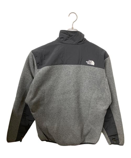 THE NORTH FACE（ザ ノース フェイス）THE NORTH FACE (ザ ノース フェイス) デナリジャケット グレー×ブラック サイズ:Mの古着・服飾アイテム