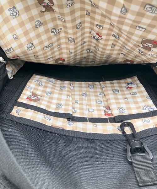 MONCHHICHI（モンチッチ）MONCHHICHI (モンチッチ) HELLO KITTY (ハローキティ) バックパック モンチッチ×ハローキティ ブラックの古着・服飾アイテム
