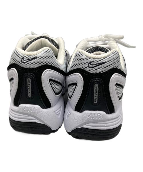 NIKE（ナイキ）NIKE (ナイキ) AIR PEG 2K5 WHITE ホワイト サイズ:28 未使用品の古着・服飾アイテム