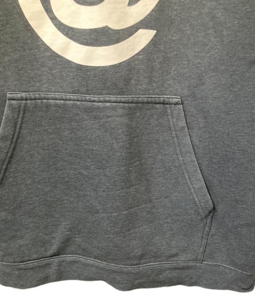 stussy（ステューシー）stussy (ステューシー) ロゴプリントプルオーバー グレー サイズ:Lの古着・服飾アイテム