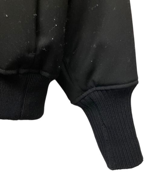 JIL SANDER（ジルサンダー）JIL SANDER (ジルサンダー) レザーエルボーパッチ 中綿ボンバージャケット ブラック サイズ:46の古着・服飾アイテム