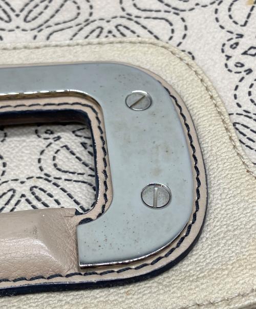 LOEWE（ロエベ）LOEWE (ロエベ) ワンショルダーバッグ ベージュの古着・服飾アイテム