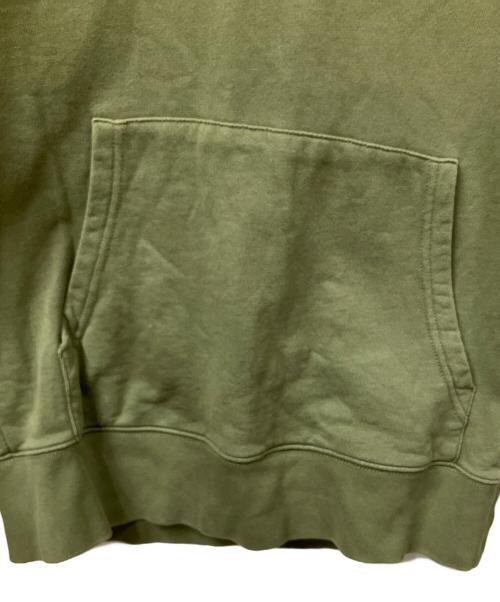 maison kitsune（メゾンキツネ）maison kitsune (メゾンキツネ) GREY FOX HEAD PATCH CLASSIC HOODIE オリーブ サイズ:不明の古着・服飾アイテム