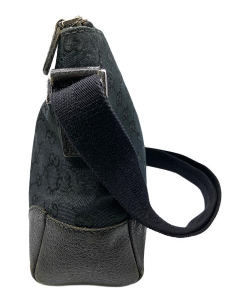 GUCCI（グッチ）GUCCI (グッチ) GGキャンバスショルダーバッグ　ブラック ブラックの古着・服飾アイテム
