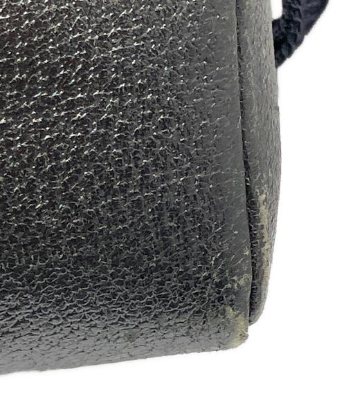 GUCCI（グッチ）GUCCI (グッチ) GGキャンバスショルダーバッグ　ブラック ブラックの古着・服飾アイテム