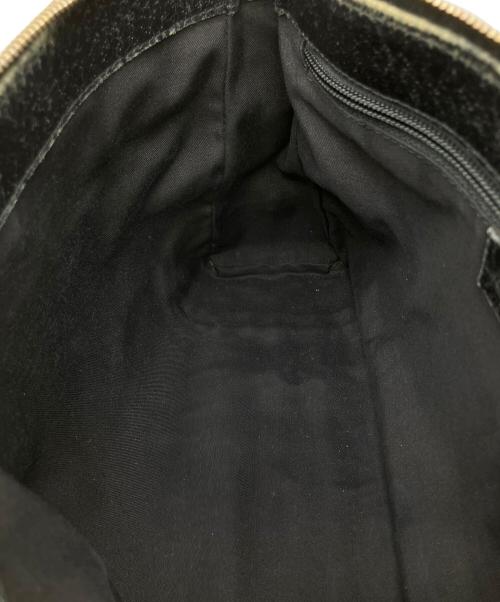 GUCCI（グッチ）GUCCI (グッチ) GGキャンバスショルダーバッグ　ブラック ブラックの古着・服飾アイテム