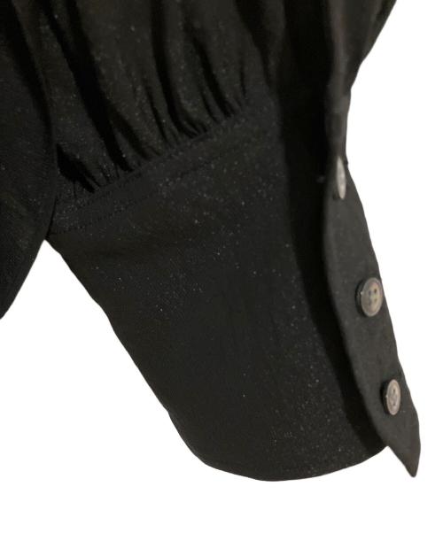 DEPAREILLE（デパリエ）DEPAREILLE (デパリエ) シルキーラッフルブラウス ブラック サイズ:38の古着・服飾アイテム