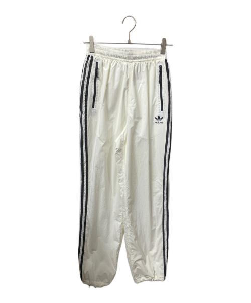 adidas（アディダス）adidas (アディダス) トラックパンツ　ホワイト ホワイト サイズ:XSの古着・服飾アイテム