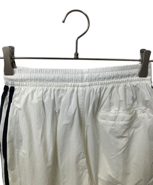 adidas（アディダス）adidas (アディダス) トラックパンツ　ホワイト ホワイト サイズ:XSの古着・服飾アイテム