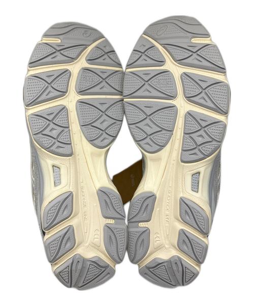 asics（アシックス）asics (アシックス) GEL-NYC グレー×アイボリー サイズ:26.5 未使用品の古着・服飾アイテム