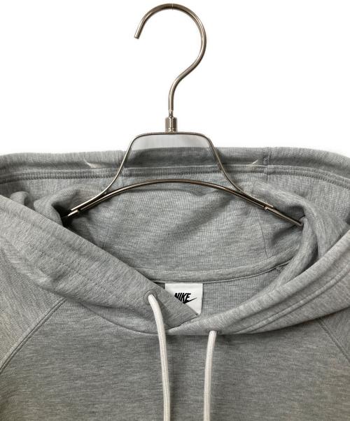 NIKE（ナイキ）NIKE (ナイキ) ビッグスウッシュロゴフーディ グレー サイズ:XLの古着・服飾アイテム