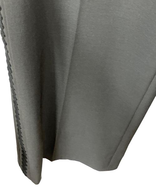 BEAUTY&YOUTH（ビューティーアンドユース）BEAUTY&YOUTH (ビューティーアンドユース) サイドエンブロイダリーパンツ グレー サイズ:Mの古着・服飾アイテム