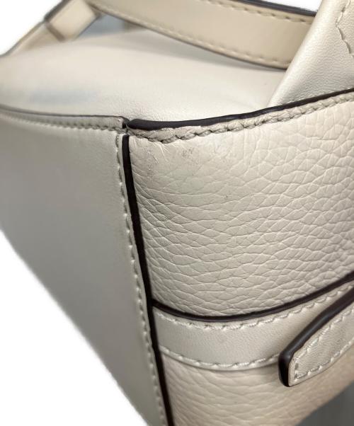 MICHAEL KORS（マイケル・コース）MICHAEL KORS (マイケル・コース) JAYCEE ジップポケット バックパック ミディアム アイボリーの古着・服飾アイテム