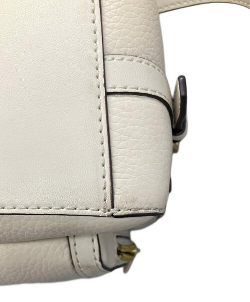 MICHAEL KORS（マイケル・コース）MICHAEL KORS (マイケル・コース) JAYCEE ジップポケット バックパック ミディアム アイボリーの古着・服飾アイテム