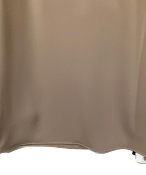 JUSGLITTY（ジャスグリッティー）JUSGLITTY (ジャスグリッティー) 長袖ブラウス ベージュ ベージュ サイズ:S 未使用品の古着・服飾アイテム