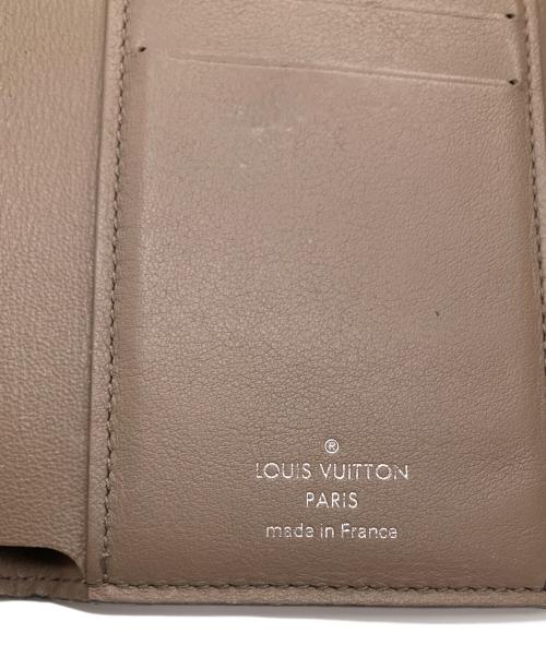 LOUIS VUITTON（ルイ ヴィトン）LOUIS VUITTON (ルイ ヴィトン) ポルトフォイユ・カプシーヌ ピンクの古着・服飾アイテム