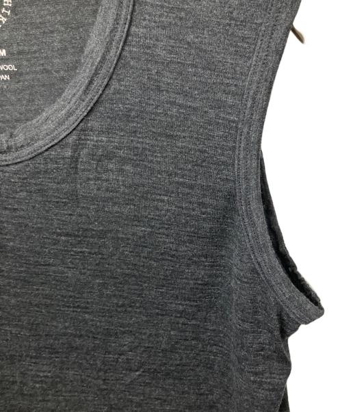山と道（ヤマトミチ）山と道 (ヤマトミチ) メリノウールノースリーブカットソー グレー グレー サイズ:Ｍの古着・服飾アイテム