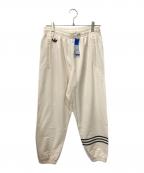 adidasアディダス）の古着「New Classic トラックパンツ」｜アイボリー