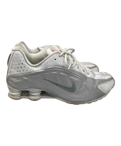 NIKE（ナイキ）NIKE (ナイキ) SHOX R4 WHITE/METALLIC SILVER-WHITE ホワイト サイズ:28.5の古着・服飾アイテム