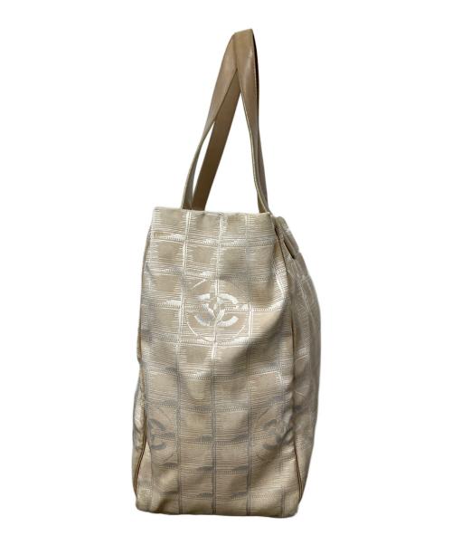 CHANEL（シャネル）CHANEL (シャネル) ニュートラベルライン アイボリー  アイボリーの古着・服飾アイテム