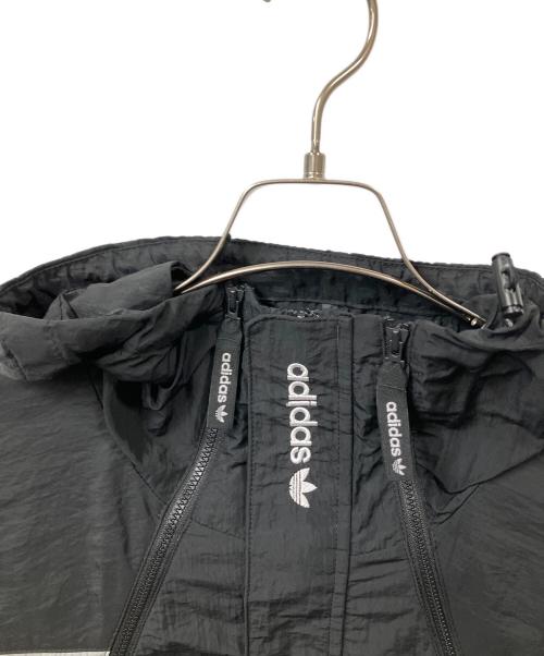 adidas Originals（アディダスオリジナル）adidas originals (アディダスオリジナル) アドベンチャー ミッシュマッシュ ウインドブレーカー ブラック×ブルー サイズ:Lの古着・服飾アイテム