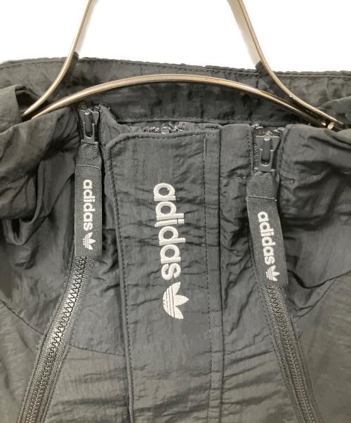 adidas Originals（アディダスオリジナル）adidas originals (アディダスオリジナル) アドベンチャー ミッシュマッシュ ウインドブレーカー ブラック×ブルー サイズ:Lの古着・服飾アイテム