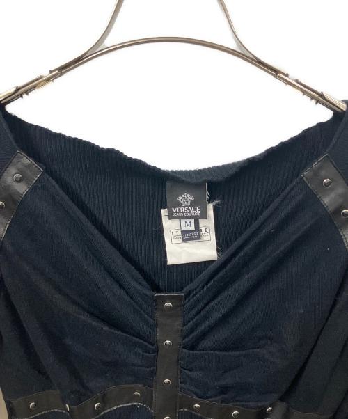 VERSACE JEANS COUTURE（ヴェルサーチ ジーンズクチュール）VERSACE JEANS COUTURE (ヴェルサーチ ジーンズクチュール) 薄手ニット ブラック サイズ:Mの古着・服飾アイテム