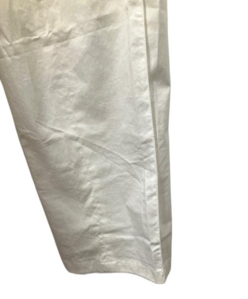 EMPORIO ARMANI（エンポリオ アルマーニ）EMPORIO ARMANI (エンポリオ アルマーニ) イージーパンツ ホワイト ホワイト サイズ:W52 未使用品の古着・服飾アイテム