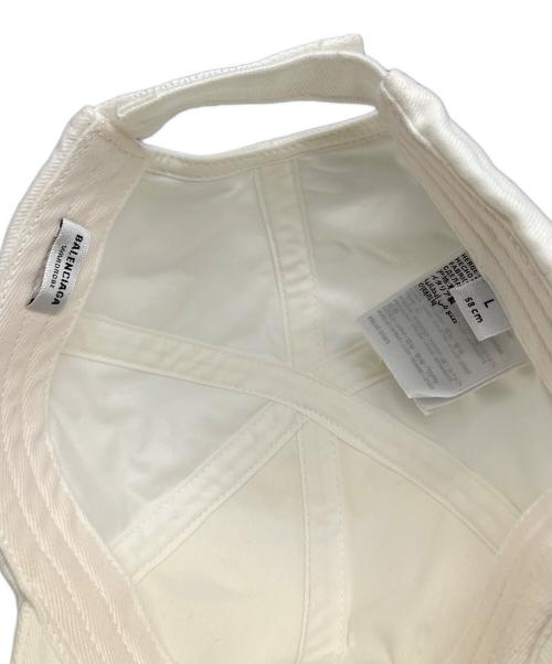 BALENCIAGA（バレンシアガ）BALENCIAGA (バレンシアガ) ベースボールキャップ ホワイト ホワイトの古着・服飾アイテム