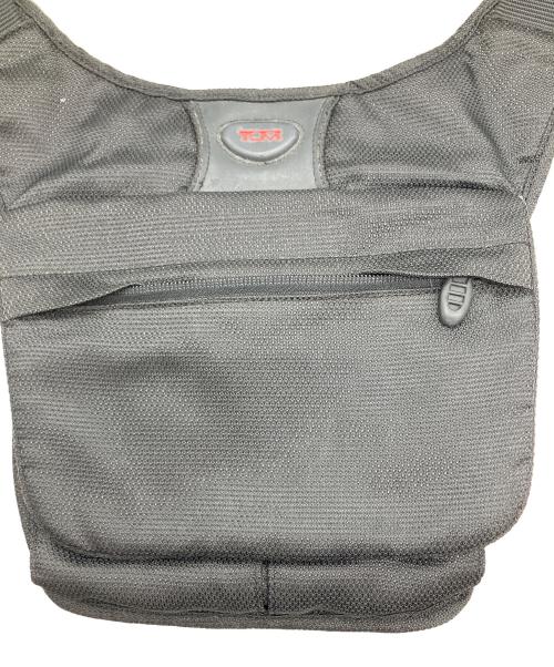 TUMI（トゥミ）TUMI (トゥミ) ショルダーバッグ ブラック ブラックの古着・服飾アイテム
