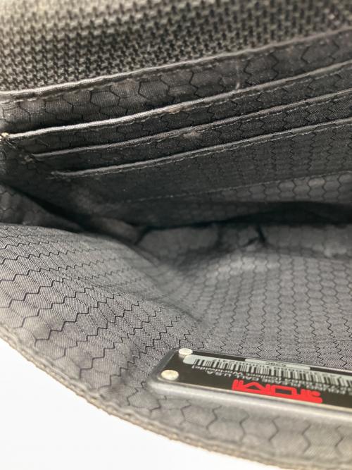 TUMI（トゥミ）TUMI (トゥミ) ショルダーバッグ ブラック ブラックの古着・服飾アイテム