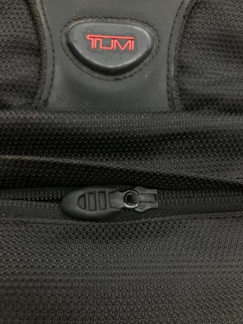TUMI（トゥミ）TUMI (トゥミ) ショルダーバッグ ブラック ブラックの古着・服飾アイテム
