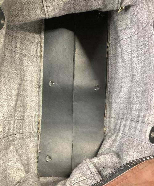 adidas（アディダス）adidas (アディダス) ボストンバッグ ブラウンの古着・服飾アイテム