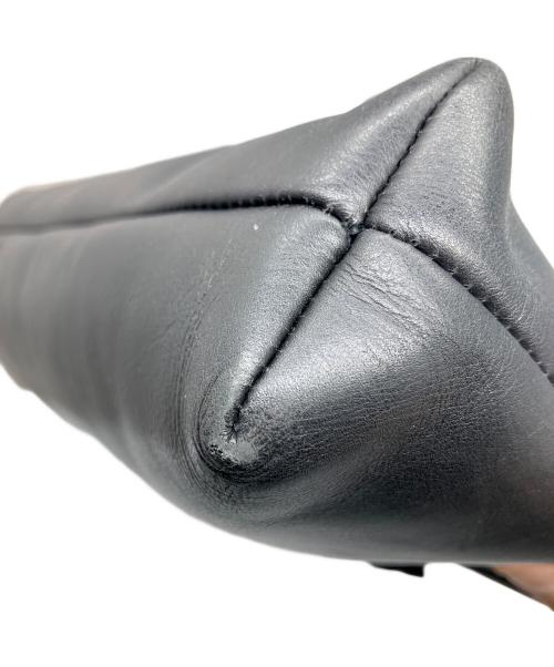 Salvatore Ferragamo（サルヴァトーレ フェラガモ）Salvatore Ferragamo (サルヴァトーレ フェラガモ) レザーショルダーバッグ ブラック ブラックの古着・服飾アイテム