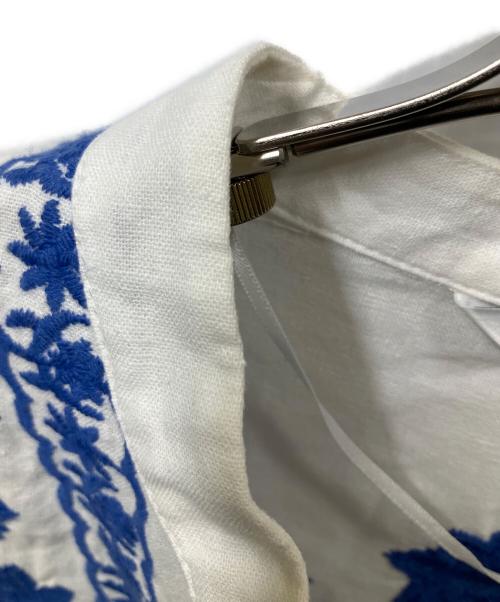 ZARA（ザラ）ZARA (ザラ) 刺繍入り長袖ブラウス ホワイト×ブルー ホワイト×ブルー サイズ:Mの古着・服飾アイテム