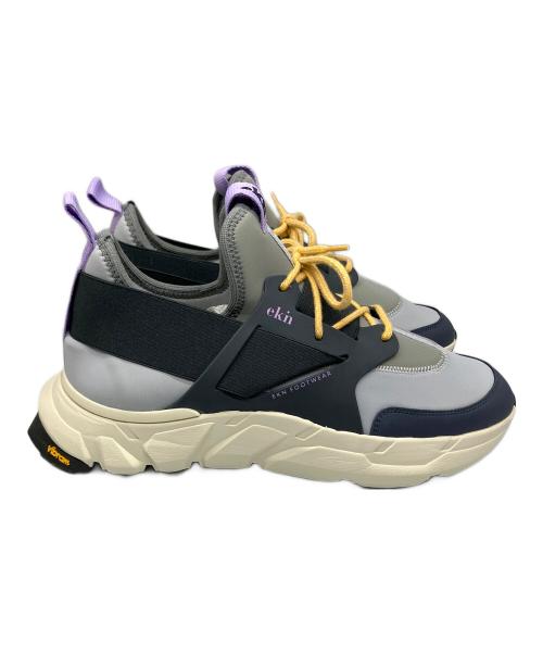 ekn（エクン）ekn (エクン) LIANA グレー グレー サイズ:26.5の古着・服飾アイテム