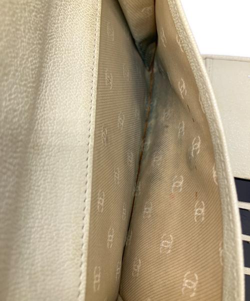 CHANEL（シャネル）CHANEL (シャネル) 長財布 アイボリーの古着・服飾アイテム