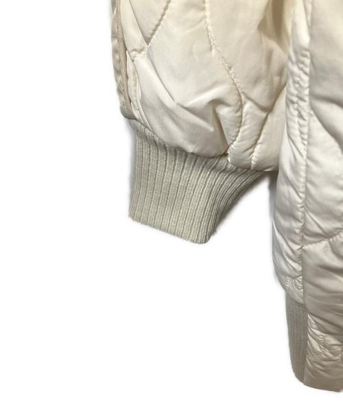Gready Brilliant（グレディ ブリリアン）gready brilliant (グレディ ブリリアン) 中綿ジャケット アイボリー アイボリー サイズ:Free 未使用品の古着・服飾アイテム