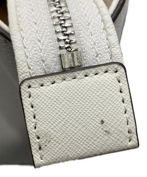 MICHAEL KORS（マイケル・コース）MICHAEL KORS (マイケル・コース) バッグ ホワイトの古着・服飾アイテム