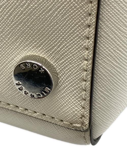 MICHAEL KORS（マイケル・コース）MICHAEL KORS (マイケル・コース) バッグ ホワイトの古着・服飾アイテム