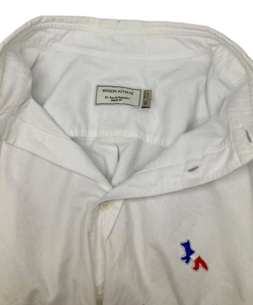 maison kitsune（メゾンキツネ）MAISON KITSUNE (メゾンキツネ) 長袖シャツ ホワイト サイズ:42の古着・服飾アイテム