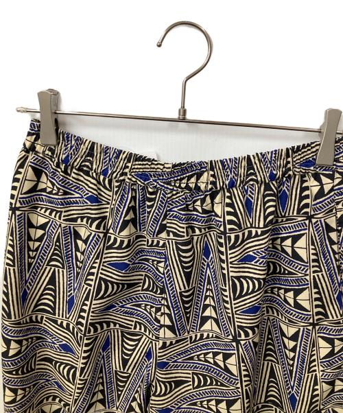 JOURNAL STANDARD（ジャーナルスタンダード）JOURNAL STANDARD (ジャーナルスタンダード) ヘイズプリントパンツ ブルー×ブラック サイズ:38 未使用品の古着・服飾アイテム