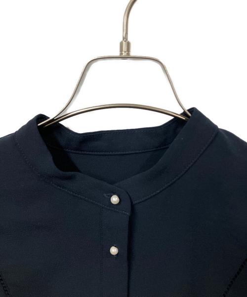 SHIPS（シップス）SHIPS (シップス) ストレッチ ジョーゼット プリーツ ブラウス ネイビー サイズ:Mの古着・服飾アイテム