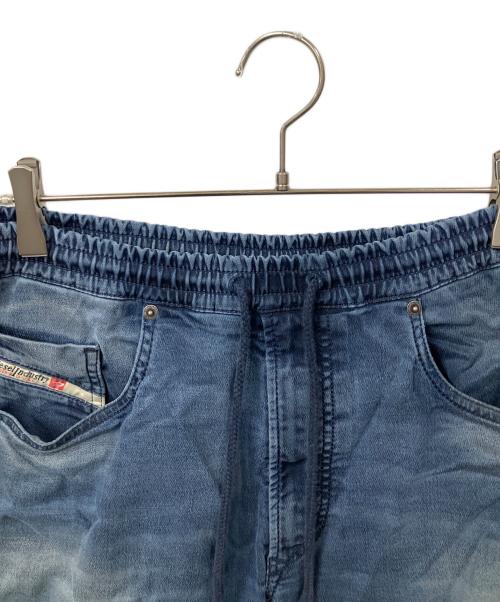 DIESEL（ディーゼル）DIESEL (ディーゼル) D-KROOLEY-SHORT JOGG インディゴ サイズ:w32の古着・服飾アイテム