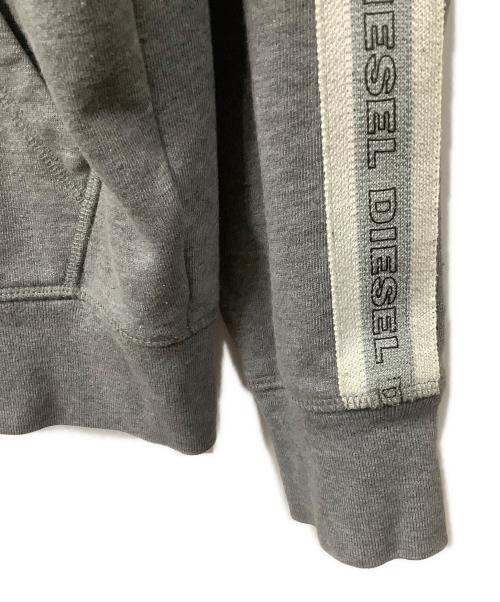DIESEL（ディーゼル）DIESEL (ディーゼル) サイドラインジップパーカー　グレー グレー サイズ:Ｌの古着・服飾アイテム