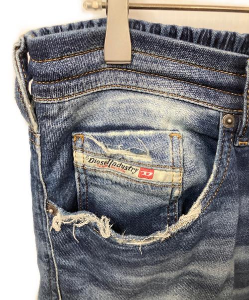 DIESEL（ディーゼル）DIESEL (ディーゼル) 2062 D-Strukt Joggjeans インディゴ サイズ:W32の古着・服飾アイテム