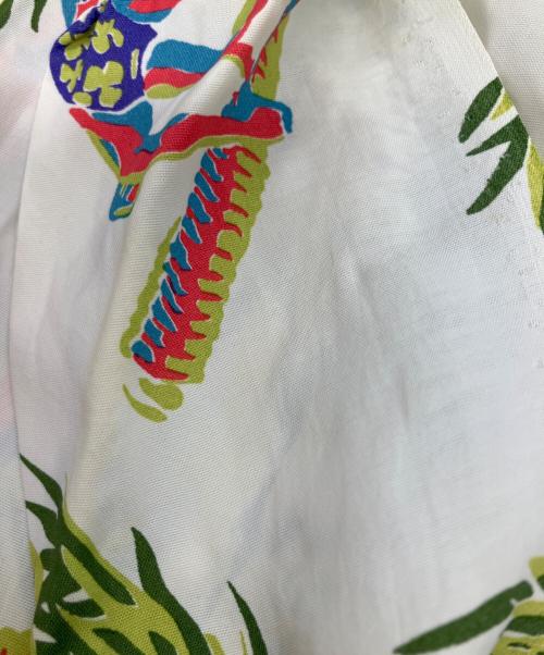 Sun Surf（サンサーフ）Sun Surf (サンサーフ) 長袖シャツ ホワイト×グリーン サイズ:Sの古着・服飾アイテム