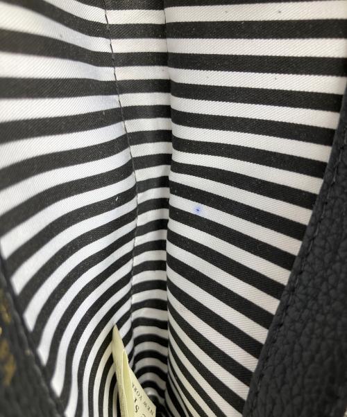 Kate Spade（ケイトスペード）Kate Spade (ケイトスペード) ラウンドファスナー財布 ブラック ブラックの古着・服飾アイテム