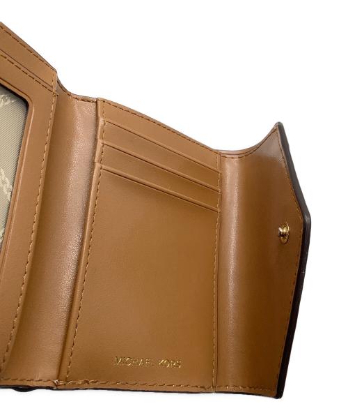 MICHAEL KORS（マイケルコース）MICHAEL KORS (マイケルコース) ライフォールド ミディアム ウォレット ベージュの古着・服飾アイテム